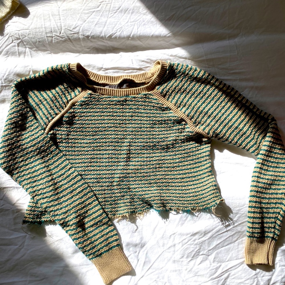 Cropped sweater
